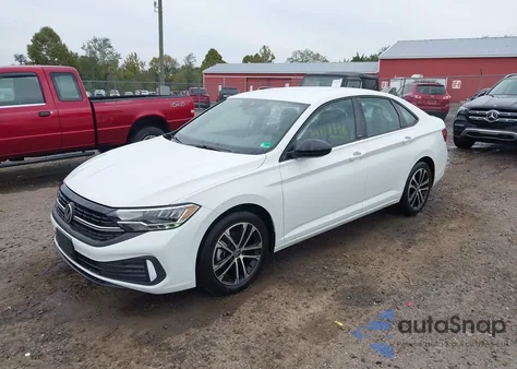 2023 Volkswagen Jetta 1.5T Sport из США, поврежденный, VIN 3VWBM7BU2PM050716